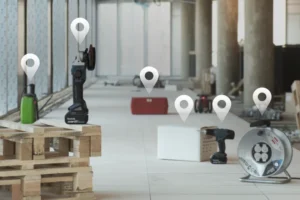 COMO O RASTREAMENTO DE EQUIPAMENTOS E FERRAMENTAS ESTÁ REVOLUCIONANDO A INDÚSTRIA MUNDIAL